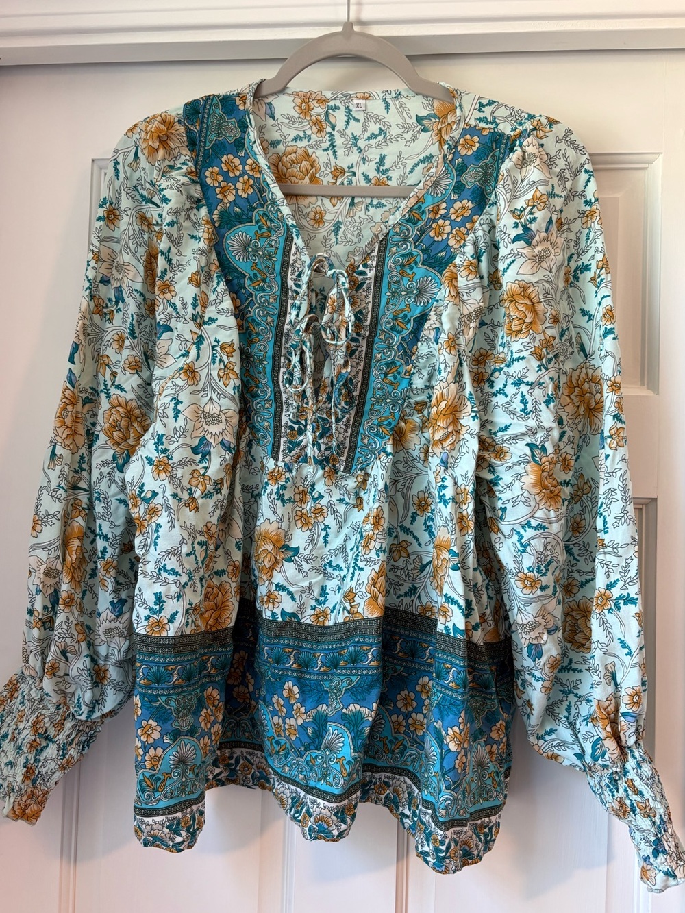 PRETTY GARDEN | Women’s XL Long Sleeve Floral Blouse V-Neck